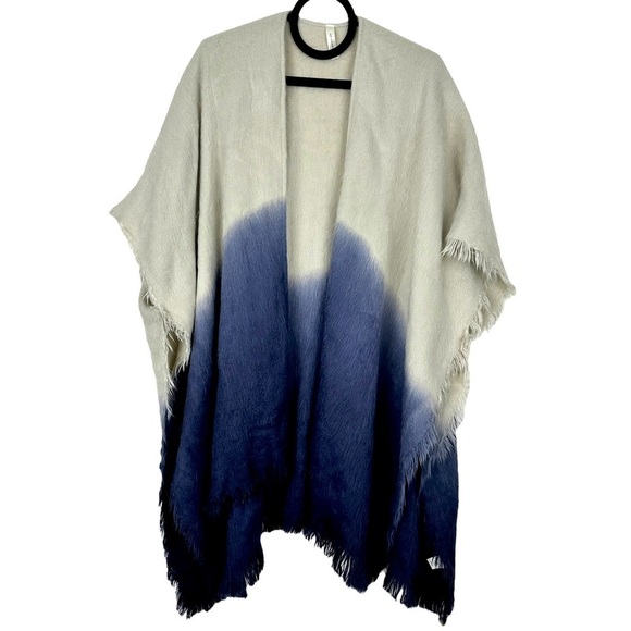 Francesca's Poncho Shawl Women's One Size Cream and Blue Dip Dye Raw Hem - Picture 1 of 9